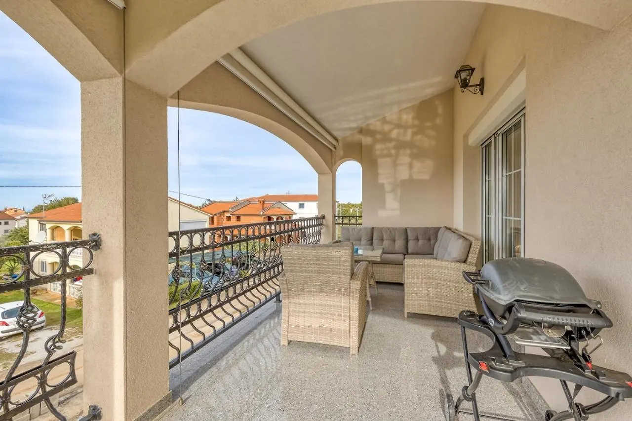 Apartments Covic Antonci  Πανσιόν Antonci (Porec)